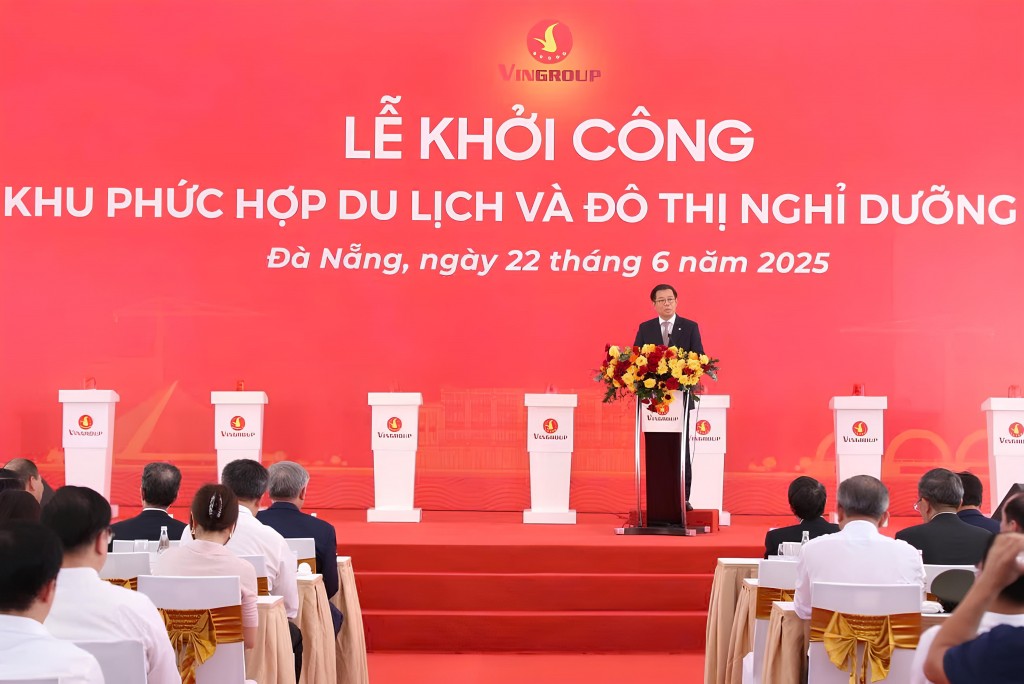 Phó Chủ tịch kiêm Tổng giám đốc Tập đoàn Vingroup Nguyễn Việt Quang – phát biểu tại sự kiện.