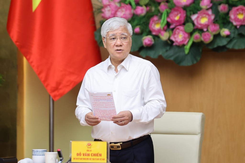 Chủ tịch Ủy ban Trung ương Mặt trận Tổ quốc Việt Nam Đỗ Văn Chiến phát biểu tại phiên họp - Ảnh: VGP/Nhật Bắc