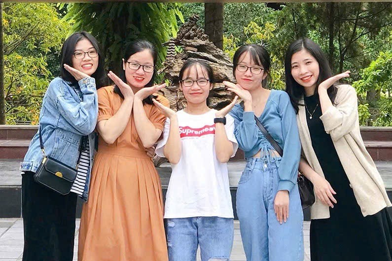 Sinh viên tốt nghiệp và lựa chọn mang tên “về hay ở”