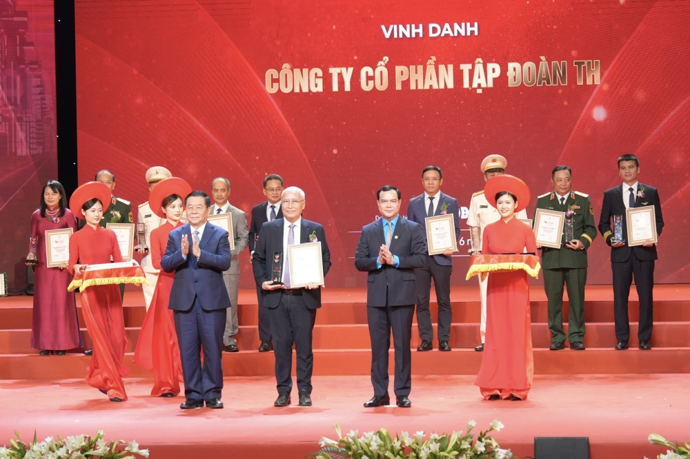 Vinh quang Việt Nam 2025: Thắp sáng khát vọng quốc gia