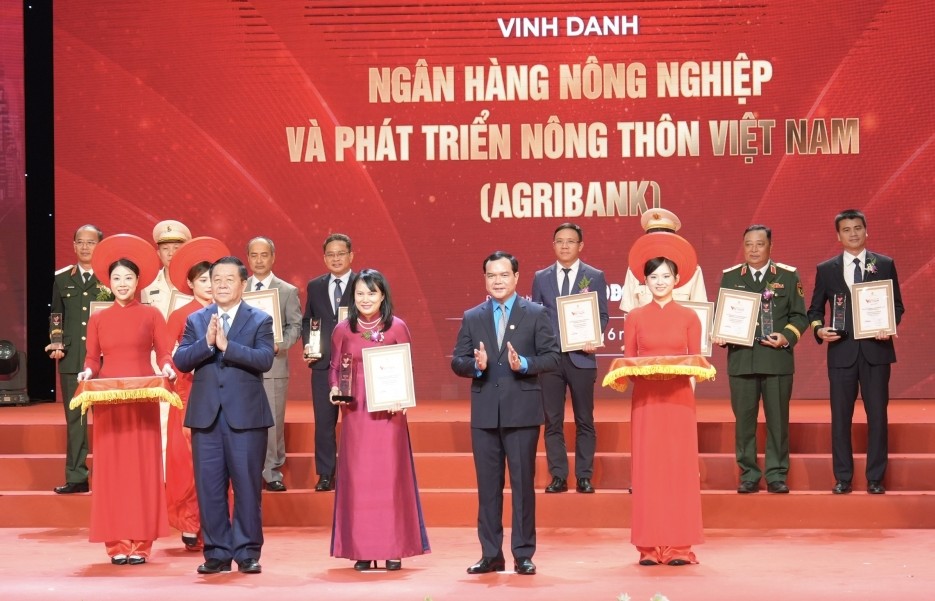 Vinh quang Việt Nam 2025: Thắp sáng khát vọng quốc gia