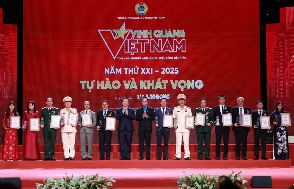 Vinh quang Việt Nam tôn vinh và truyền cảm hứng quốc gia