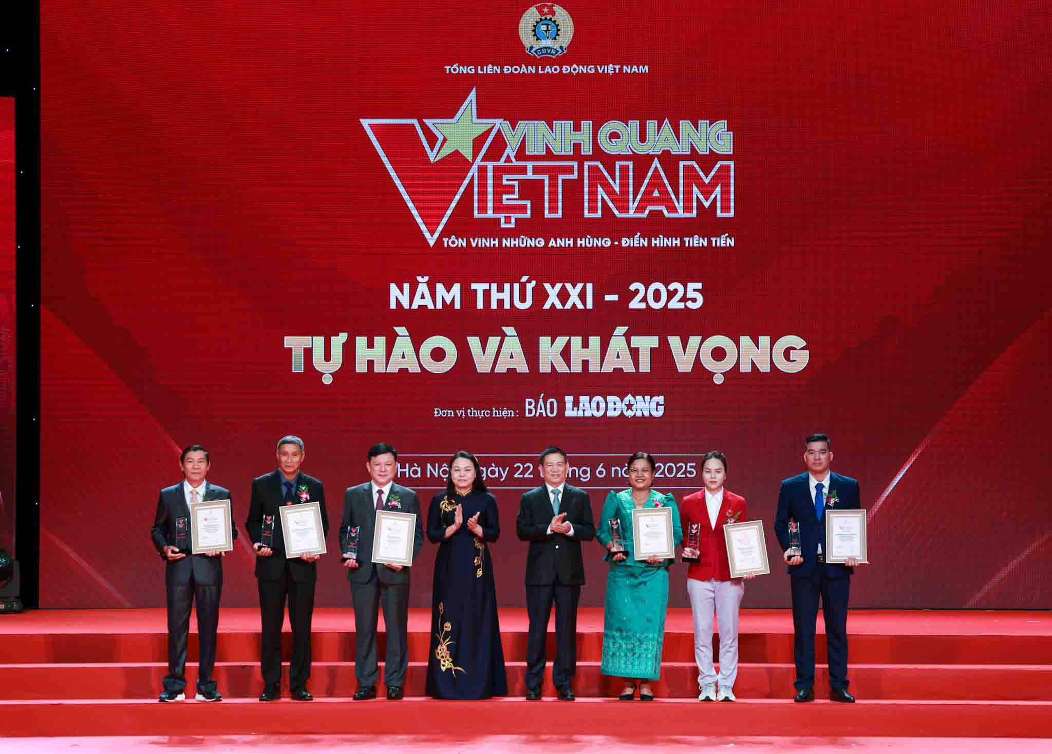 Vinh quang Việt Nam tôn vinh và truyền cảm hứng quốc gia