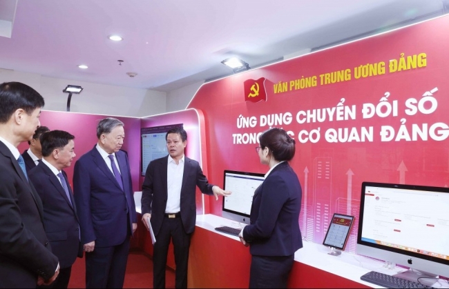 Thúc đẩy chuyển đổi số: Nền tảng cho bộ máy mới vận hành thông suốt, hiệu quả