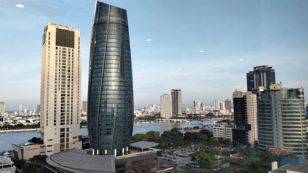 Đà Nẵng, với vị trí địa lý thuận lợi – cửa ngõ ra biển Đông của hành lang kinh tế Đông – Tây