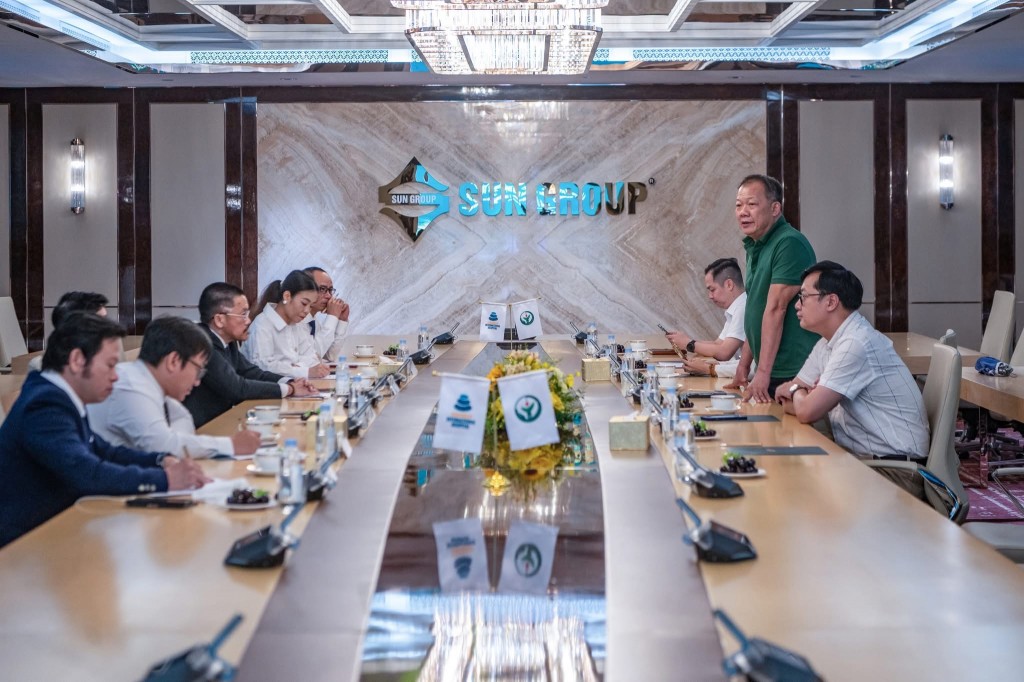 TS.BS Dương Đức Hùng – Giám đốc Bệnh viện Hữu nghị Việt Đức chia sẻ định hướng hợp tác chuyên môn. Ảnh: Bệnh viện Mặt Trời