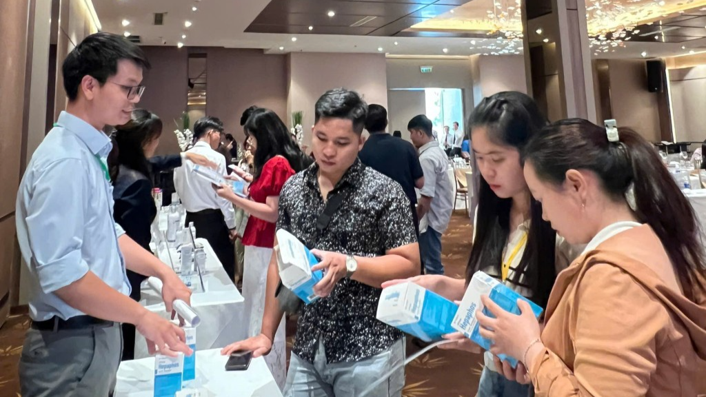Sitto Việt Nam và VetSynova xây dựng hệ sinh thái thú cưng khỏe mạnh