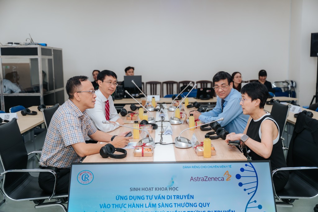Ghi nhận hơn 24.500 ca mắc ung thư vú mỗi năm