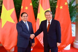 Việt Nam luôn coi phát triển quan hệ với Trung Quốc là ưu tiên hàng đầu trong chính sách đối ngoại