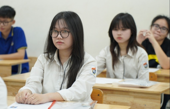 Những vật dụng không được mang vào phòng thi tốt nghiệp THPT
