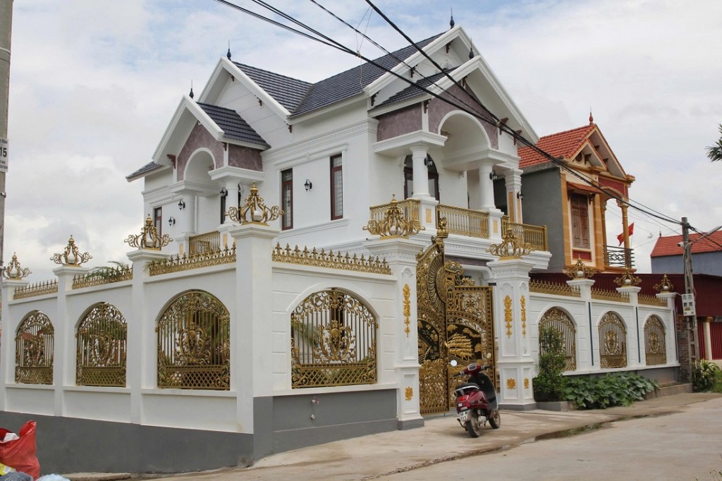 Căn nhà của một trong những đối tượng cầm đầu băng nhóm lừa đảo tại tỉnh Bắc Ninh