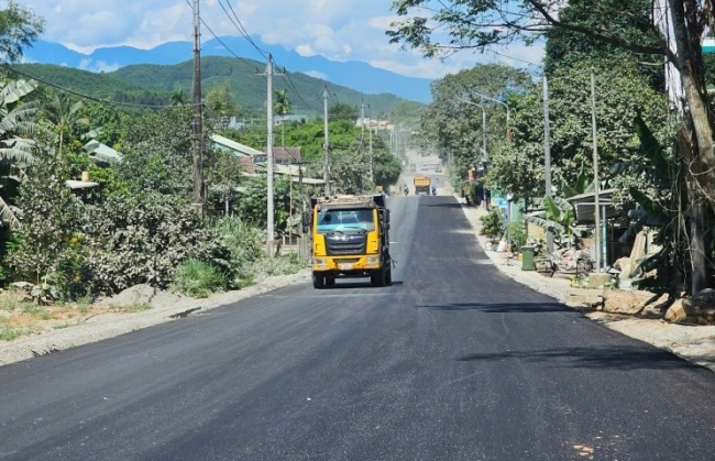 Phấn đấu hoàn thành nâng cấp Quốc lộ 14E ngay trong năm 2025