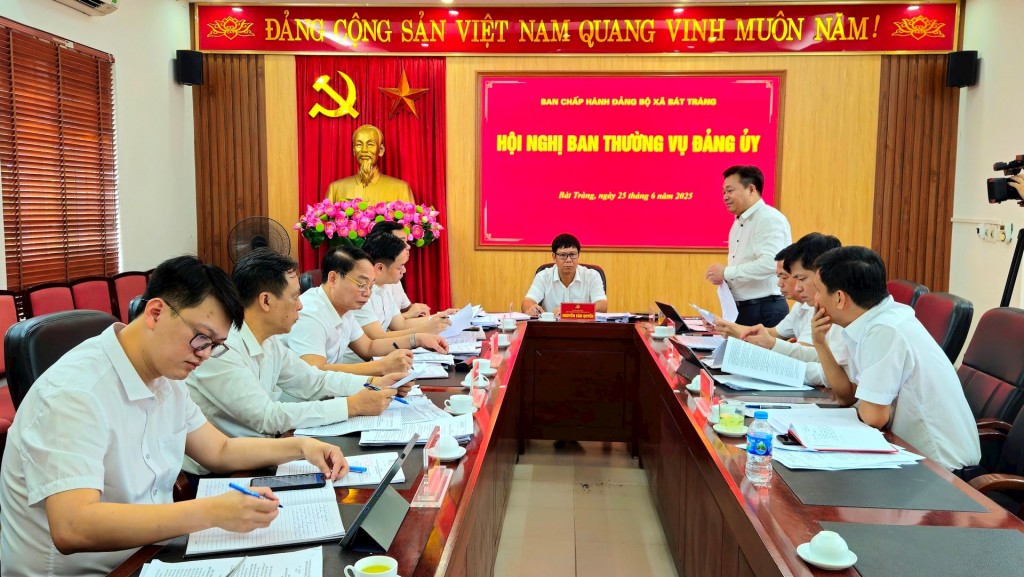 Xã Bát Tràng mới vận hành thử nghiệm hội nghị Ban Thường vụ, Ban Chấp hành Đảng bộ