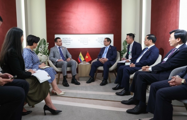 Tổng thống Ecuador: Rất ngưỡng mộ năng lực sản xuất nông nghiệp và giáo dục STEM của Việt Nam