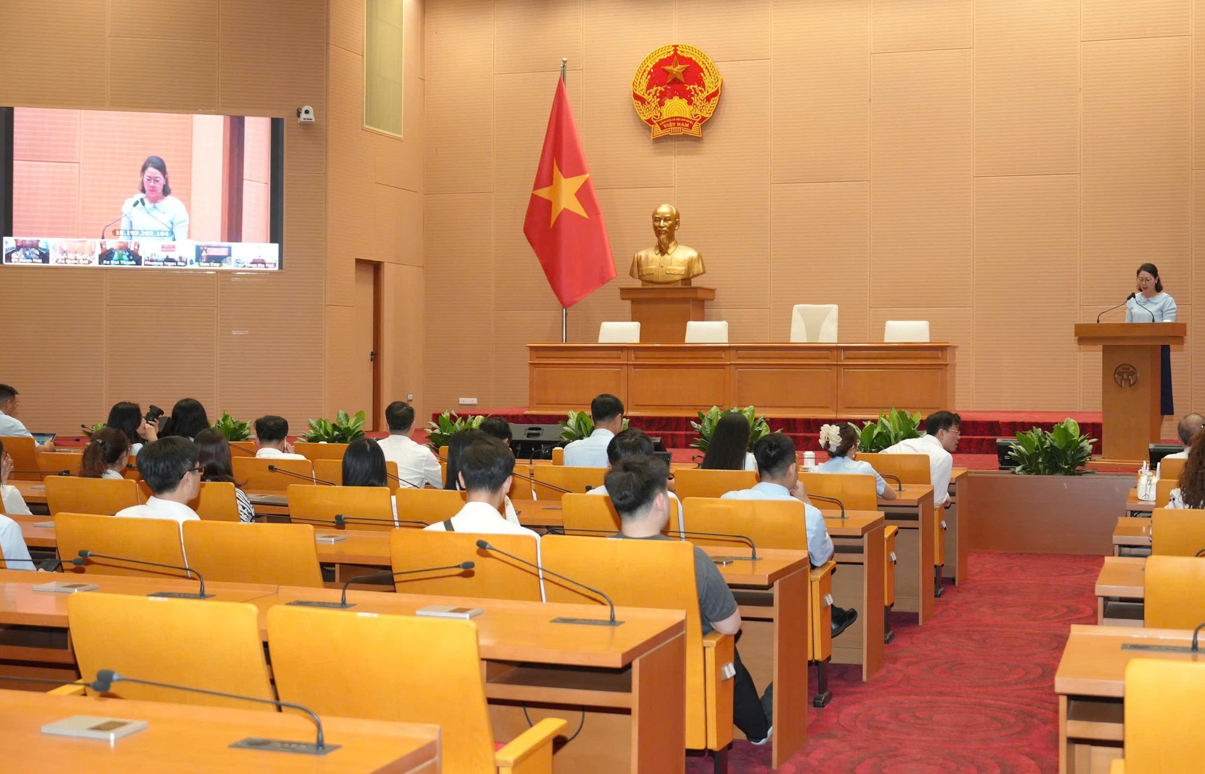 Tập huấn quy trình giải quyết TTHC chính quyền địa phương 2 cấp