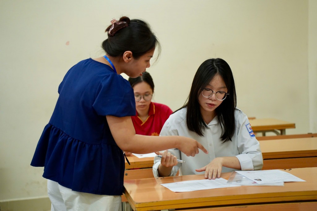 Thí sinh soát lại thông tin cá nhân 