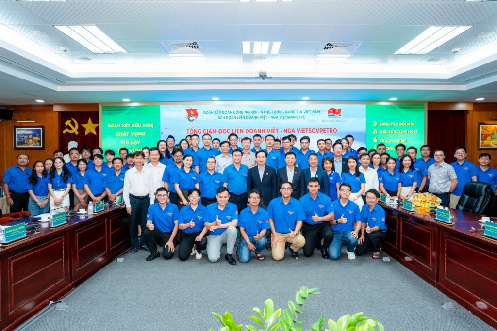 Đối thoại cùng lãnh đạo: Thắp lửa khát vọng tuổi trẻ Vietsovpetro