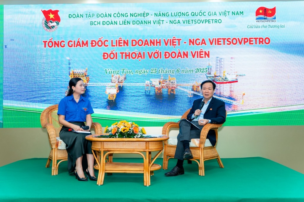 Đối thoại cùng lãnh đạo: Thắp lửa khát vọng tuổi trẻ Vietsovpetro