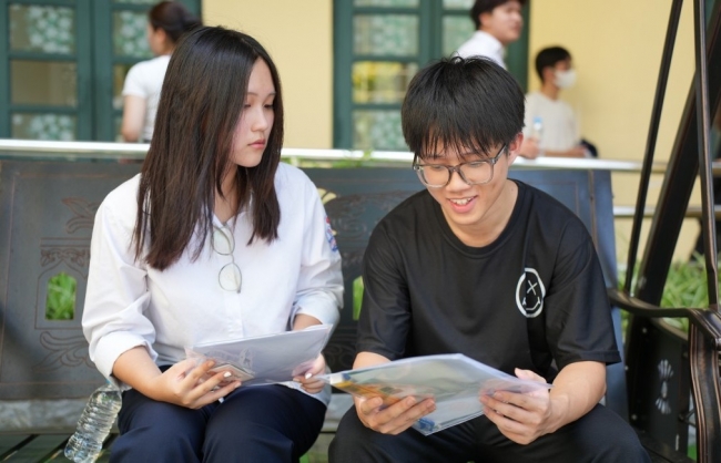 Hồi hộp với đề thi môn Ngữ văn...