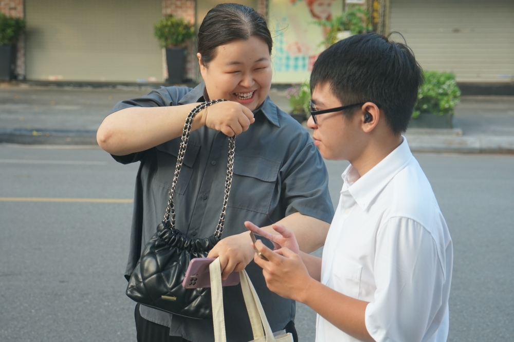 Kỳ thi của con, nỗi lo của bố mẹ Kỳ thi của con, nỗi lo của bố mẹ