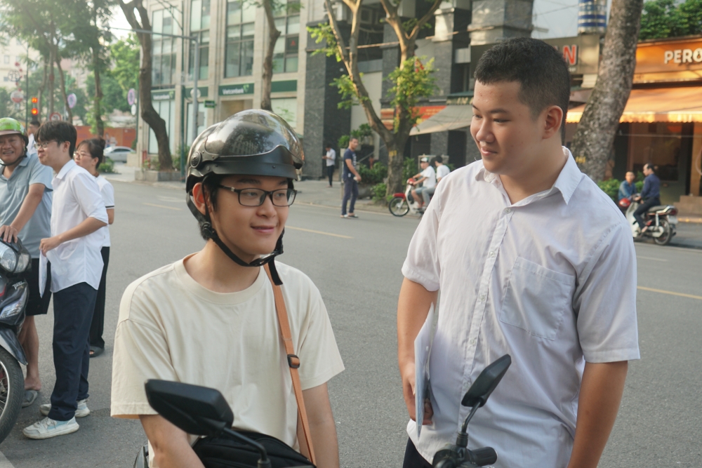Hơn 1,16 triệu thí sinh bước vào ngày đầu tiên