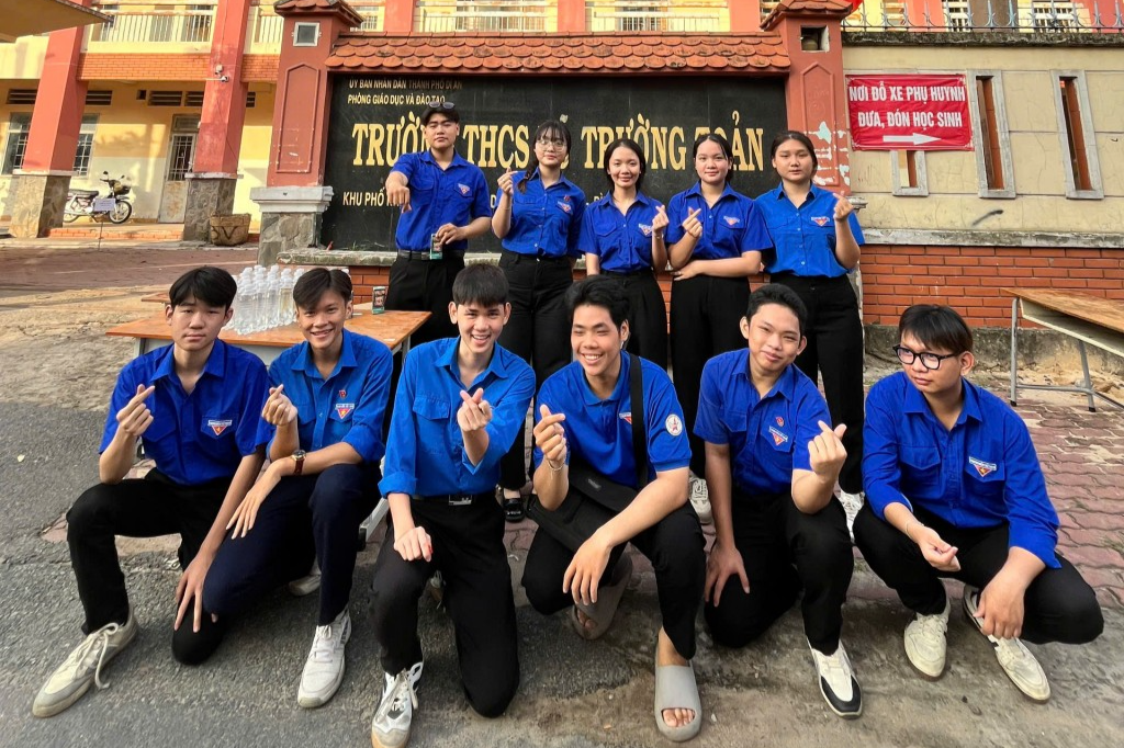 Tuổi trẻ Bình Dương tiếp lửa mùa thi cho hơn 17.000 thí sinh