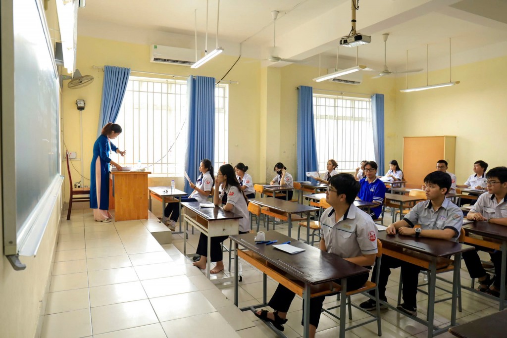 Gần 100.000 thí sinh TP Hồ Chí Minh bước vào kỳ thi THPT 2025