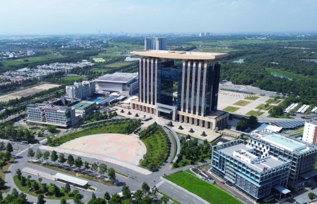 Nhiều cán bộ ở Bình Dương nghỉ việc trước tuổi