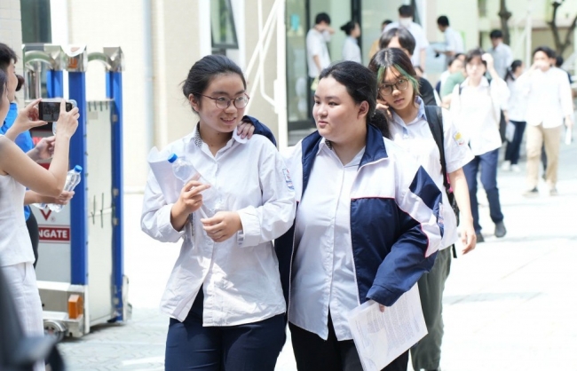 Đề tốt nghiệp môn Văn minh chứng sự chuyển mình trong dạy - học