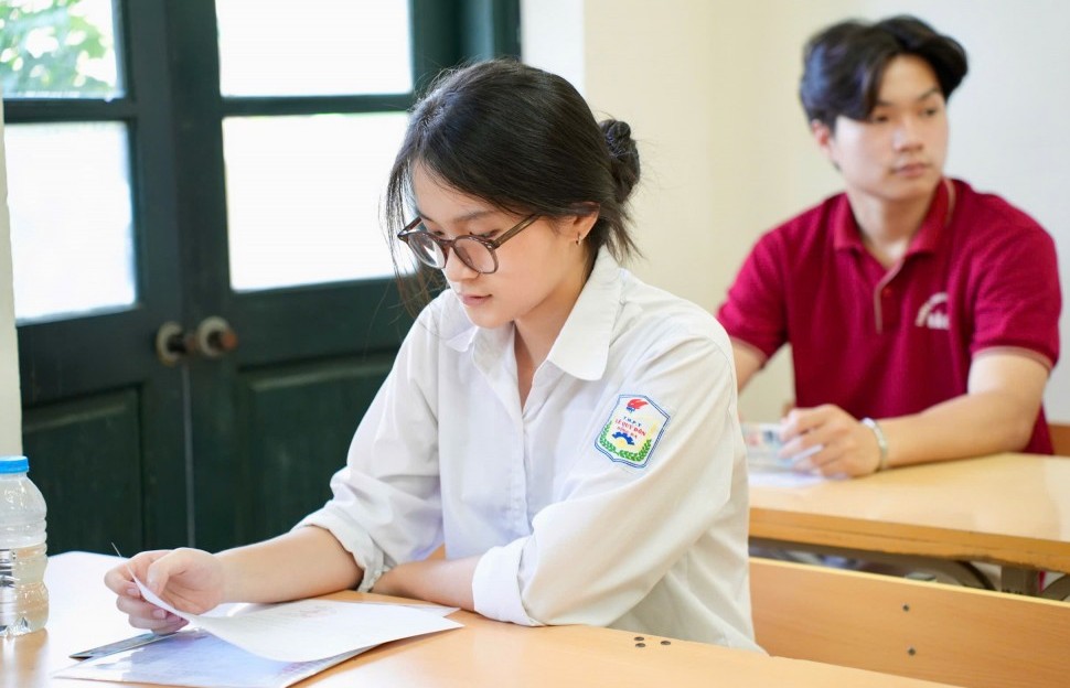 Gợi ý làm bài thi tốt nghiệp THPT môn Ngữ văn