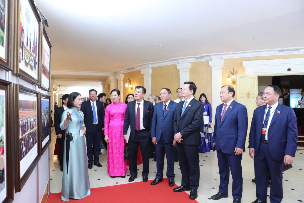 Xây dựng nền văn hóa tiên tiến, đậm đà bản sắc dân tộc, tự tin bước vào kỷ nguyên mới