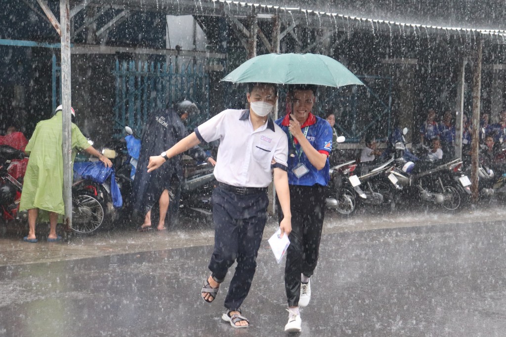 Tiếp sức mùa thi