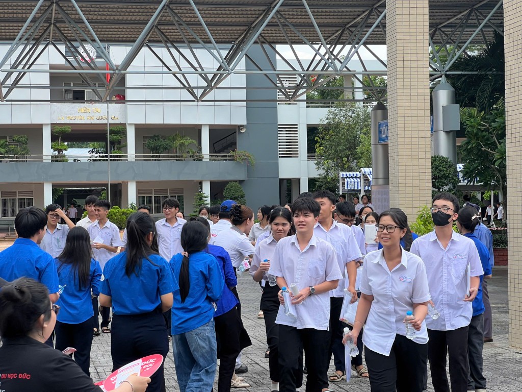 Bà Rịa - Vũng Tàu: Thí sinh hoàn thành ngày thi đầu an toàn, nghiêm túc
