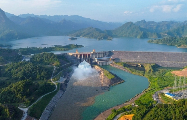 Mở 1 cửa xả đáy hồ thủy điện Tuyên Quang vào hồi 14h00’ ngày 27/6/2025