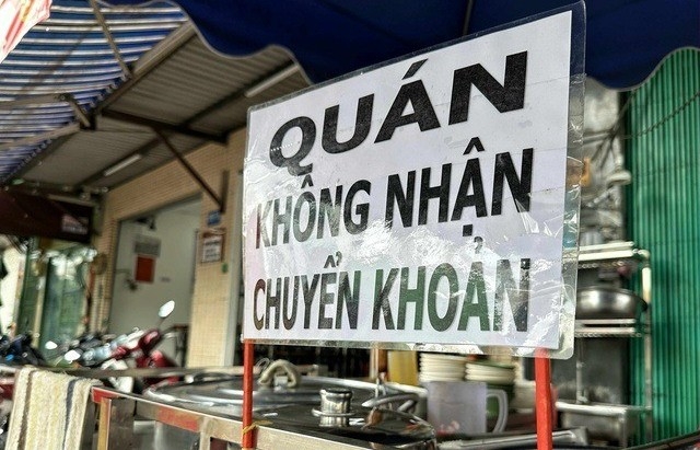 Cửa hàng "né" thuế, không nhận chuyển khoản có thể bị xử lý
