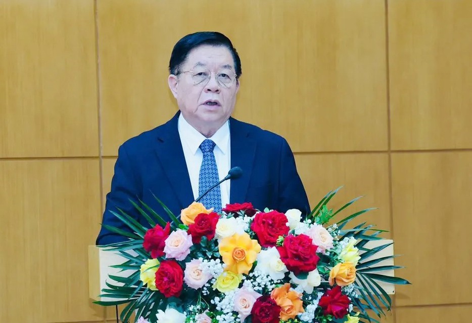 Trưởng Ban Tuyên giáo và Dân vận Trung ương Nguyễn Trọng Nghĩa phát biểu tại hội thảo.