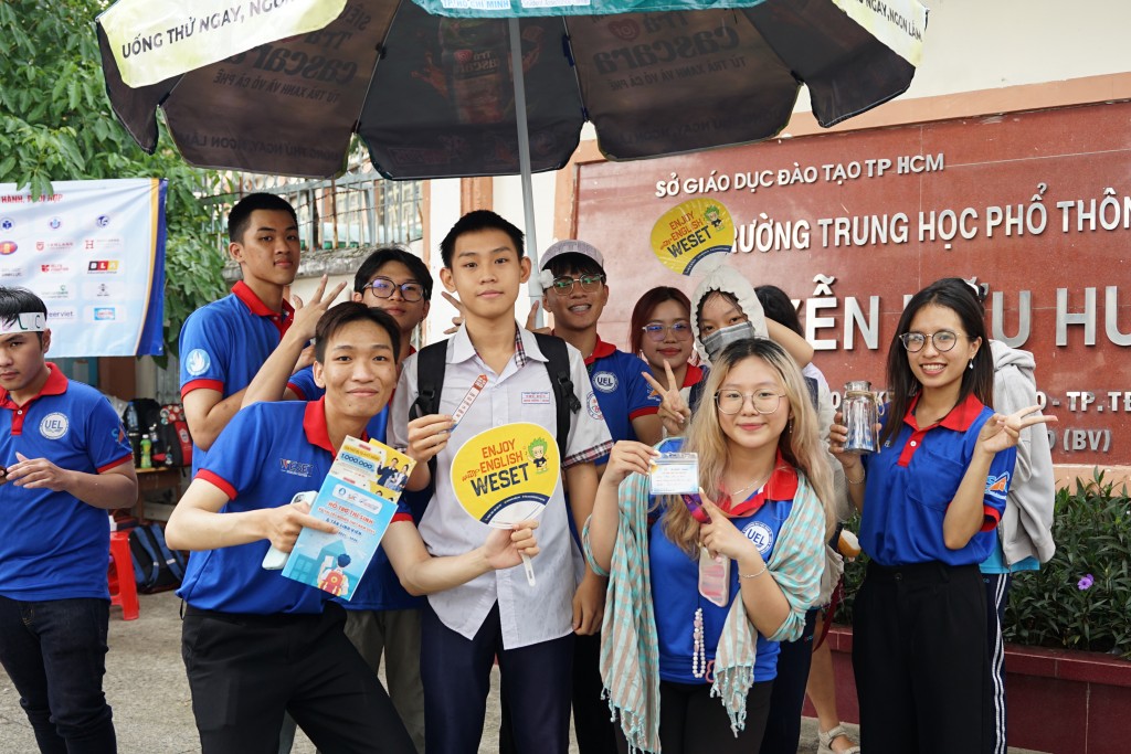 Đồng hành, sát cánh cùng sĩ tử vượt 