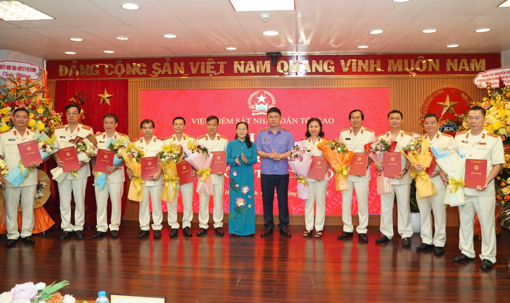 11 Phó viện trưởng VKSND TP Hồ Chí Minh sau khi hợp nhất (ảnh: Thuận Văn)