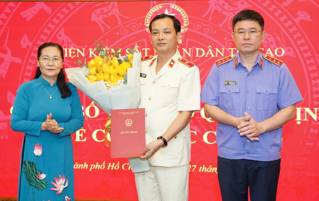 Bổ nhiệm ông Lê Văn Đông giữ chức vụ Viện trưởng VKSND TP Hồ Chí Minh sau hợp nhất