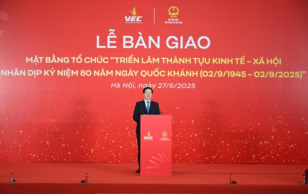 Tập đoàn Vingroup bàn giao mặt bằng Trung tâm Triển lãm Top 10 thế giới tại Việt Nam