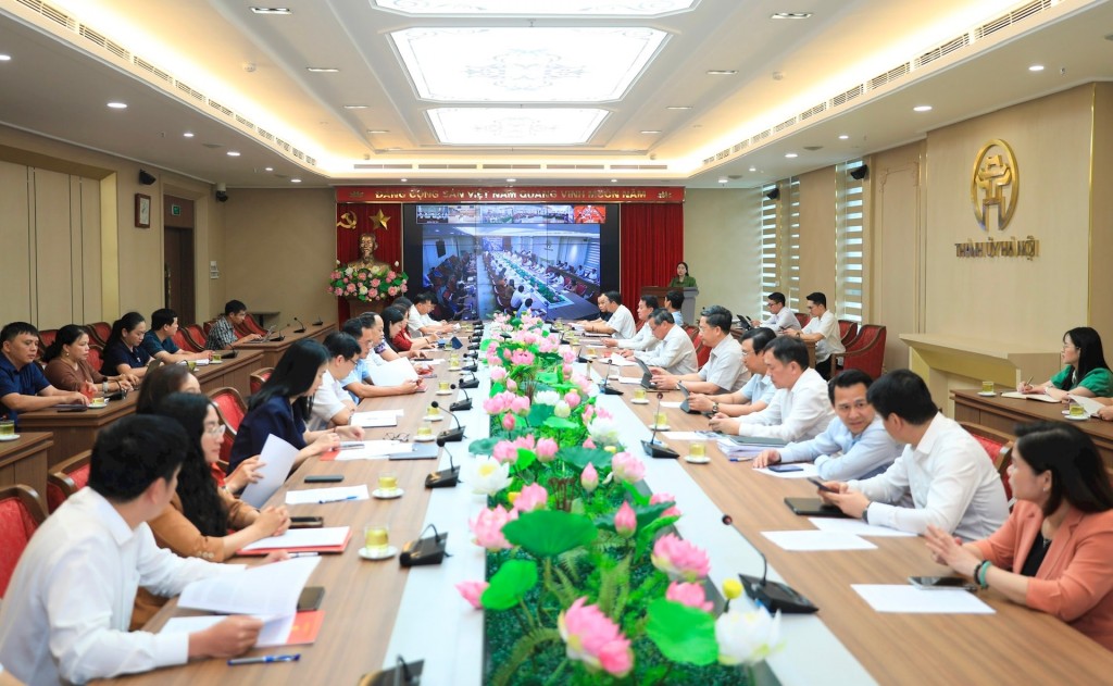 Các cơ quan hành chính mới hoạt động liên tục, thông suốt