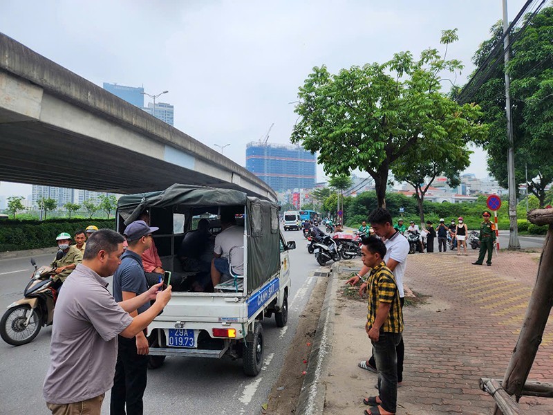 Lực lượng chức năng thực nghiệm hiện trường vụ việc cưỡng đoạt tài sản