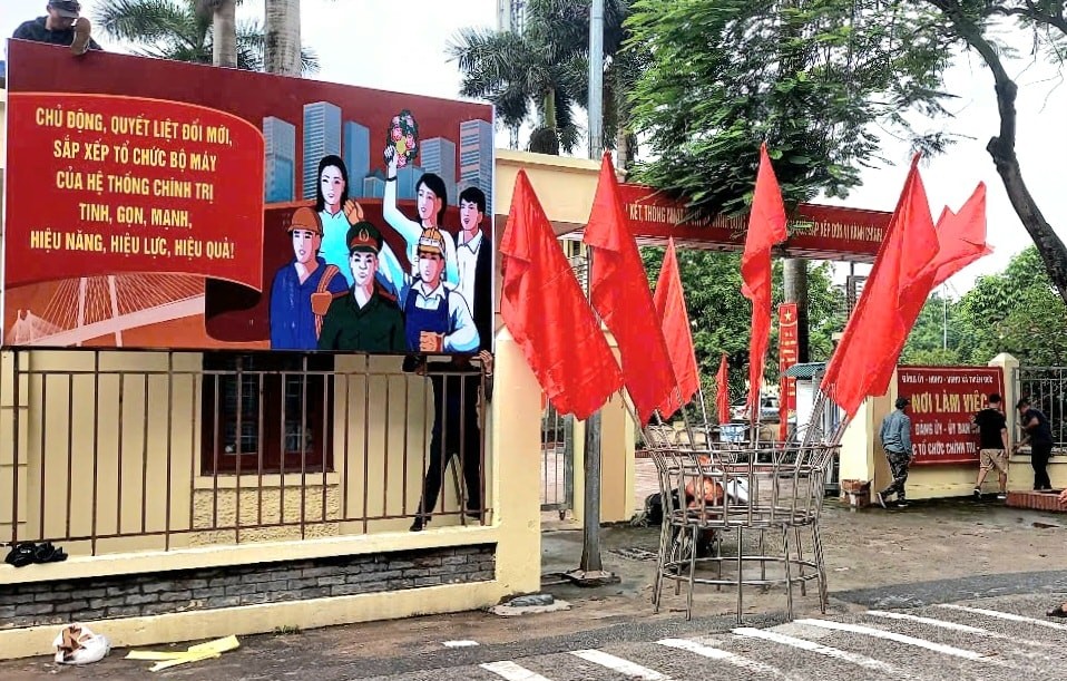 Khẩn trương hoàn thiện các công việc để chính thức vận hành chính quyền địa phương hai cấp