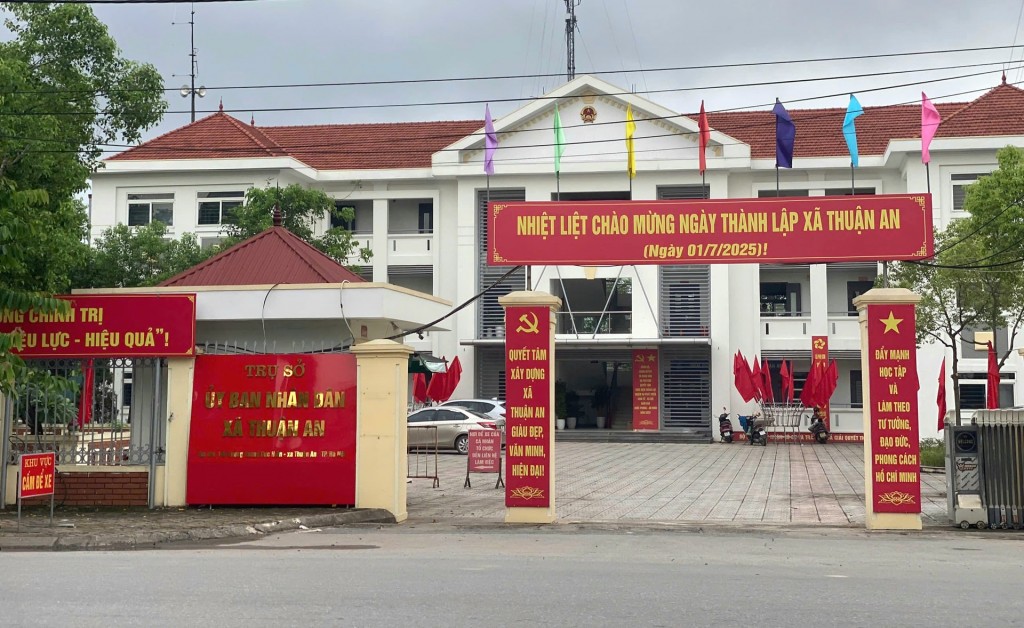 Khẩn trương hoàn thiện các công việc để chính thức vận hành chính quyền địa phương hai cấp
