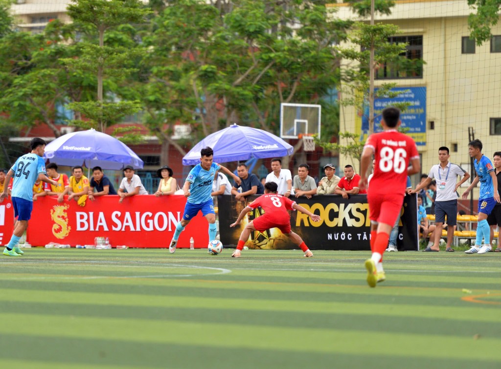 Trái bóng tranh cúp Bia Saigon Dragon 2025 chính thức lăn tại đất cảng Hải Phòng