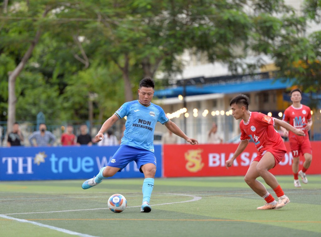 Trái bóng tranh cúp Bia Saigon Dragon 2025 chính thức lăn tại đất cảng Hải Phòng