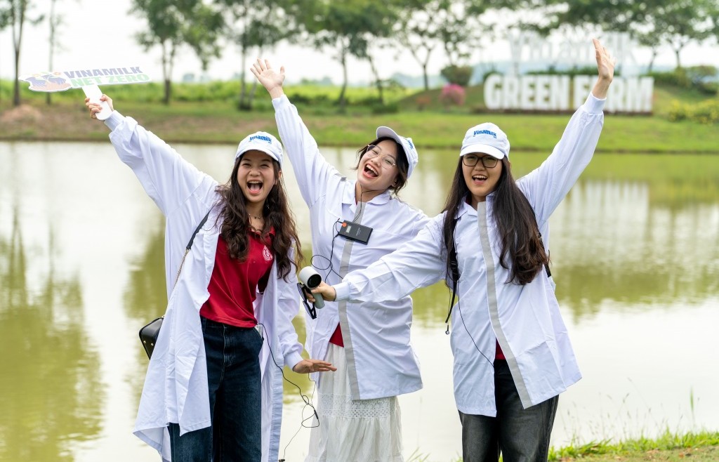 Bí quyết đằng sau dòng sữa sóng sánh, hậu vị cỏ hoa Vinamilk Green Farm