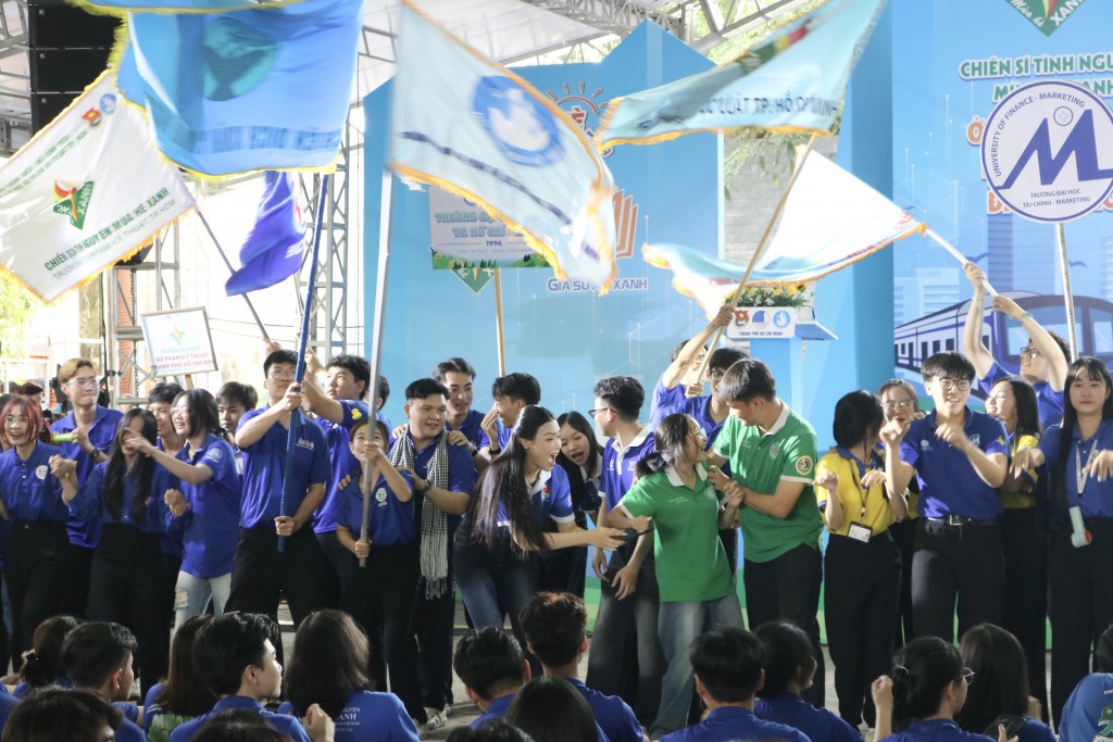 TP Hồ Chí Minh ra quân chiến dịch Mùa Hè xanh