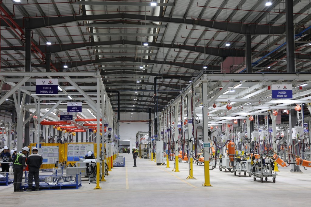 Nhà máy sản xuất ô tô điện VinFast Hà Tĩnh tập trung sản xuất các dòng xe điện đô thị chiến lược, như VF 3, Minio Green, EC Van - Ảnh: VGP/Thu Sa Nhà máy sản xuất ô tô điện VinFast Hà Tĩnh tập trung sản xuất các dòng xe điện đô thị chiến lược, như VF 3, Minio Green, EC Van - Ảnh: VGP/Thu Sa