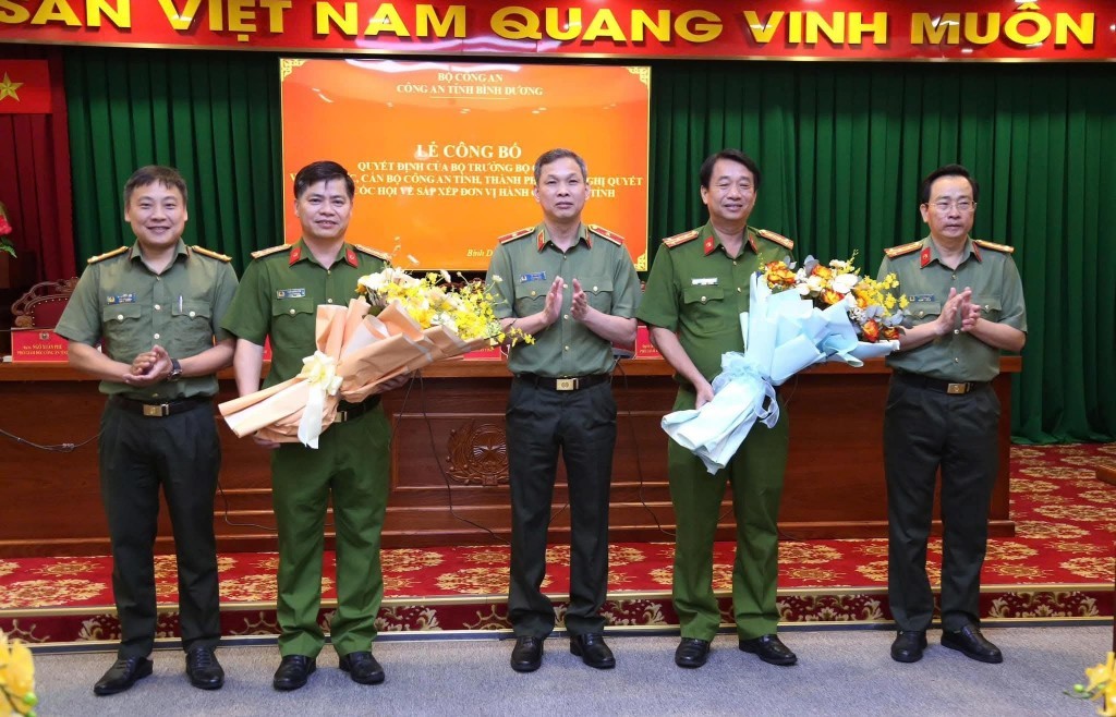 Hai Phó Giám đốc Công an tỉnh Bình Dương nhận nhiệm vụ mới